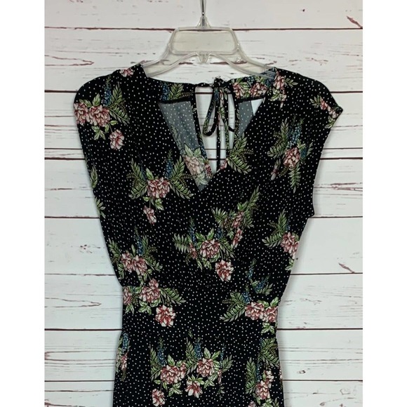 CABI Women's XS Extra Small Black Floral Runaround Romper Spring 2019 Style 5608 - Picture 3 of 12